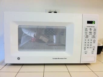 Microwave in a great condition!! $30 1