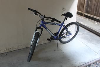 moving sale-mountain bike for $ 65 2