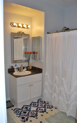 $2400/mo 2BR & 2BA Condo (1100 sf) Near Four Seasons Hotel/Menlo Park 1