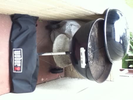 Barbeque grill Weber with tools 1