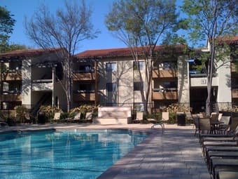 room for only $650 close to Stanford 1