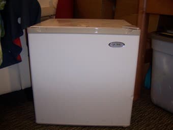 FRIDGE $15 OBO 2