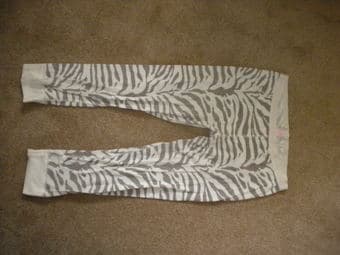 Designer Clothes, Shoes, and Dorm Room/Kitchen Items $5-10 3