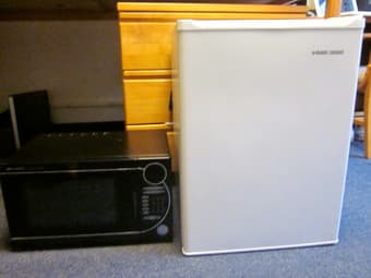 Microwave & Fridge 1