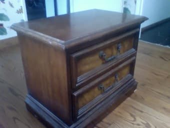 Cortina Bedside Table 2