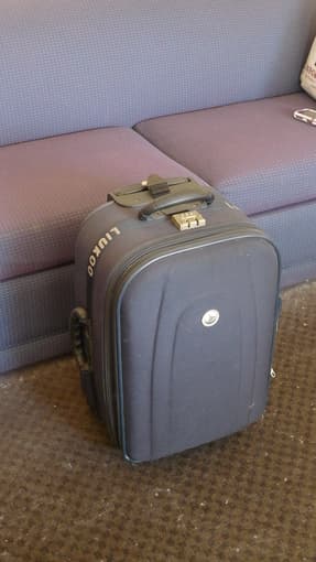 15$ 20-21inch luggage 1