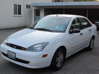 Selling 2003 Ford focus SE Sedan 4D ( 24,000 miles) for $7100 1
