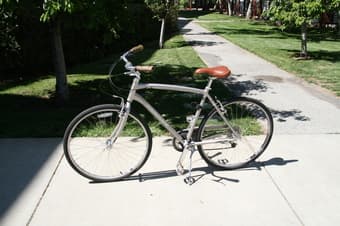 Great road/hybrid bike for sale 2