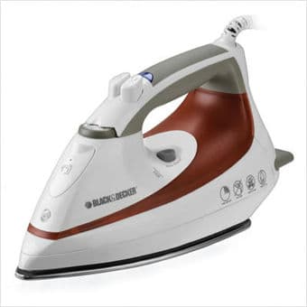 Black & Decker F1050 steam iron - $10 1
