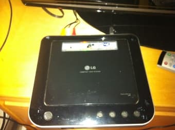 Nice combo 21 in TV plus DVD player 2