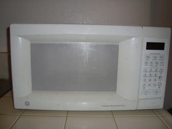 GE microwave very very cheap 1