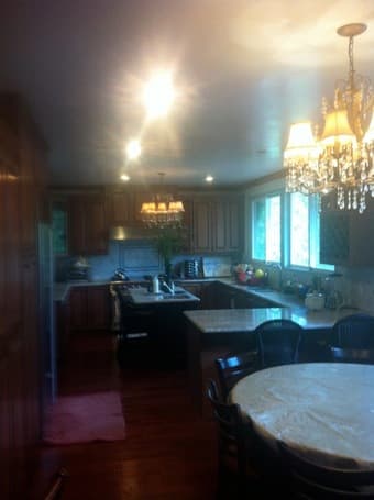 Housing in Atherton - Room Available August 1 - January 15 3