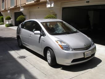 2006 Toyota Prius (87,000 miles) - $12900 2