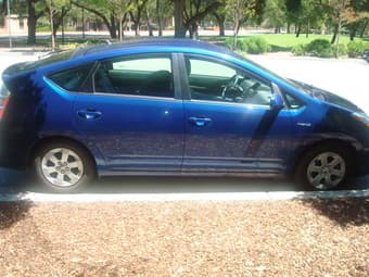 For Sale Toyota Prius 2008 only 8700 miles 2