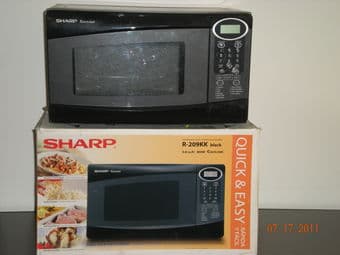 microwave-----$20 1