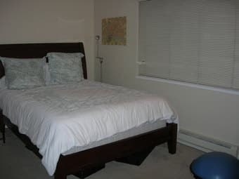 $1,025 Room in 2 BR/1BA Palo Alto Apartment, very close to Stanford 1