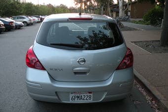 Nissan Versa 1.8 S - Manual - $14,490 3