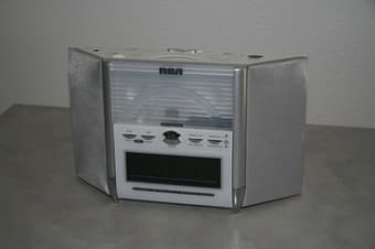 RCA Alarm Clock with CD Player - $10 2