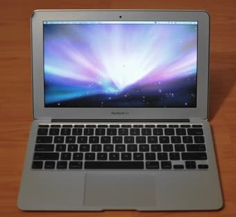 2010 11" macbook air, 1.4ghz/64gb ssd/2gb ram - $650 1
