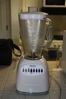 Oster 10-speed Blender - $12 1