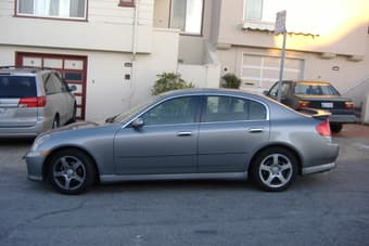 2004 Infiniti G35 Sedan 2