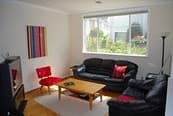 Fully furnished room in 3 bed / 3.5 bath apartment, Aug 1 - Sept 17 3