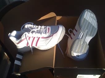 Brand-new Adidas Sports Shoes Women's Size 10 for $ 25 1