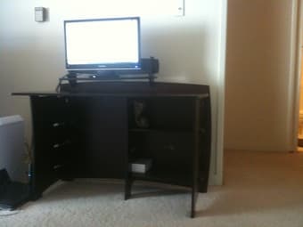 Mahogany Easy-Assemble Desk 1