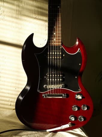 Lowered in price! GIBSON SG Special electric guitar 1