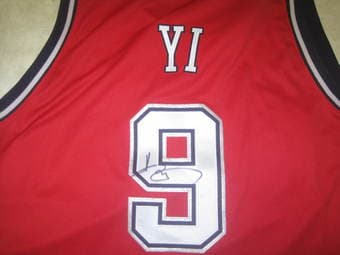 Signed Nets Jersey Yi Jianlian $100 2