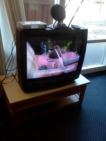 TV 32'' Sharp + anntena + Digital converter 90$ 1