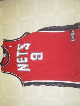 Signed Nets Jersey Yi Jianlian $65 2