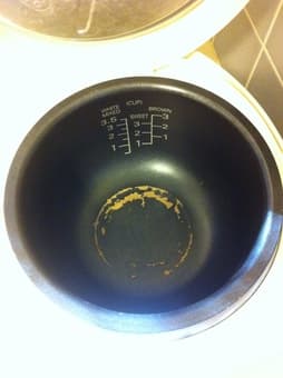 Sanyo Rice Cooker + Bonus Kitchen Utensils - $50 1