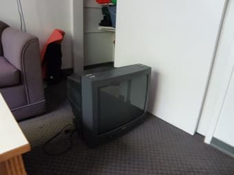 a cup of coffee for a Haier 21-inch CRT TV 3