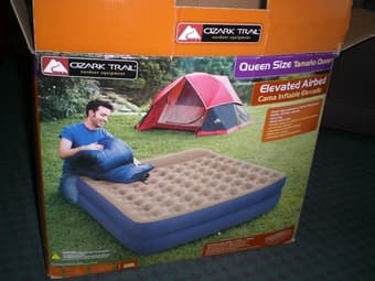 Queen Airbed + dual function pump/vacuum 2