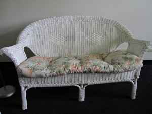 adorable wicker set for sale! ($150) 2