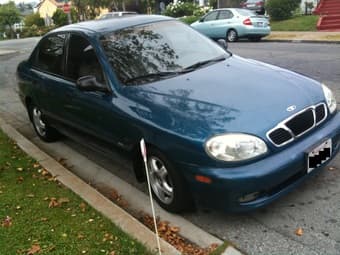 2000 Daewoo Lanos SX - Gas Saver, Very Good Condition 2