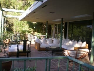 $995 Room for rent in large house near campus -7bdrs 6.5 bath 1