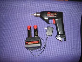 Cordless drill / driver --  $7 1