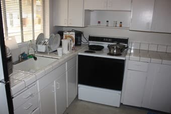 EV one bed room for rent (Dec 10- Dec 29) ($500) 2
