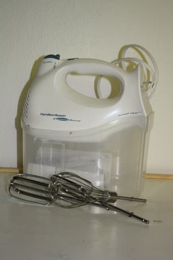 Hand mixer 1