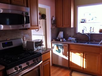 Share House Stanford Vicinity Avail. Mid Jan. 2012 $800 per month 3