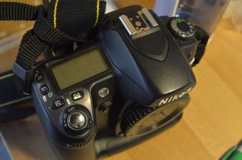 Nikon D80 + MB-D80 for sale 2