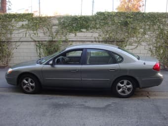 2002 Ford Taurus SES, clean title 1