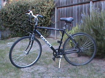 Moving sale: Men's hybrid bike + U-lock $120 1