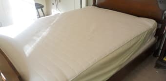 IKEA Queen complete bed set $60 (comforter, mett, sheet, 2 pillows) 1