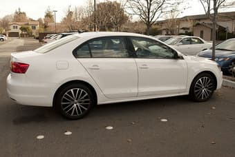 2011 VW Jetta TDI - 8500 miles - white leather interior - $24,000 2