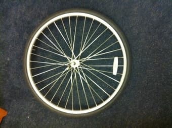 28'' bike wheel 1