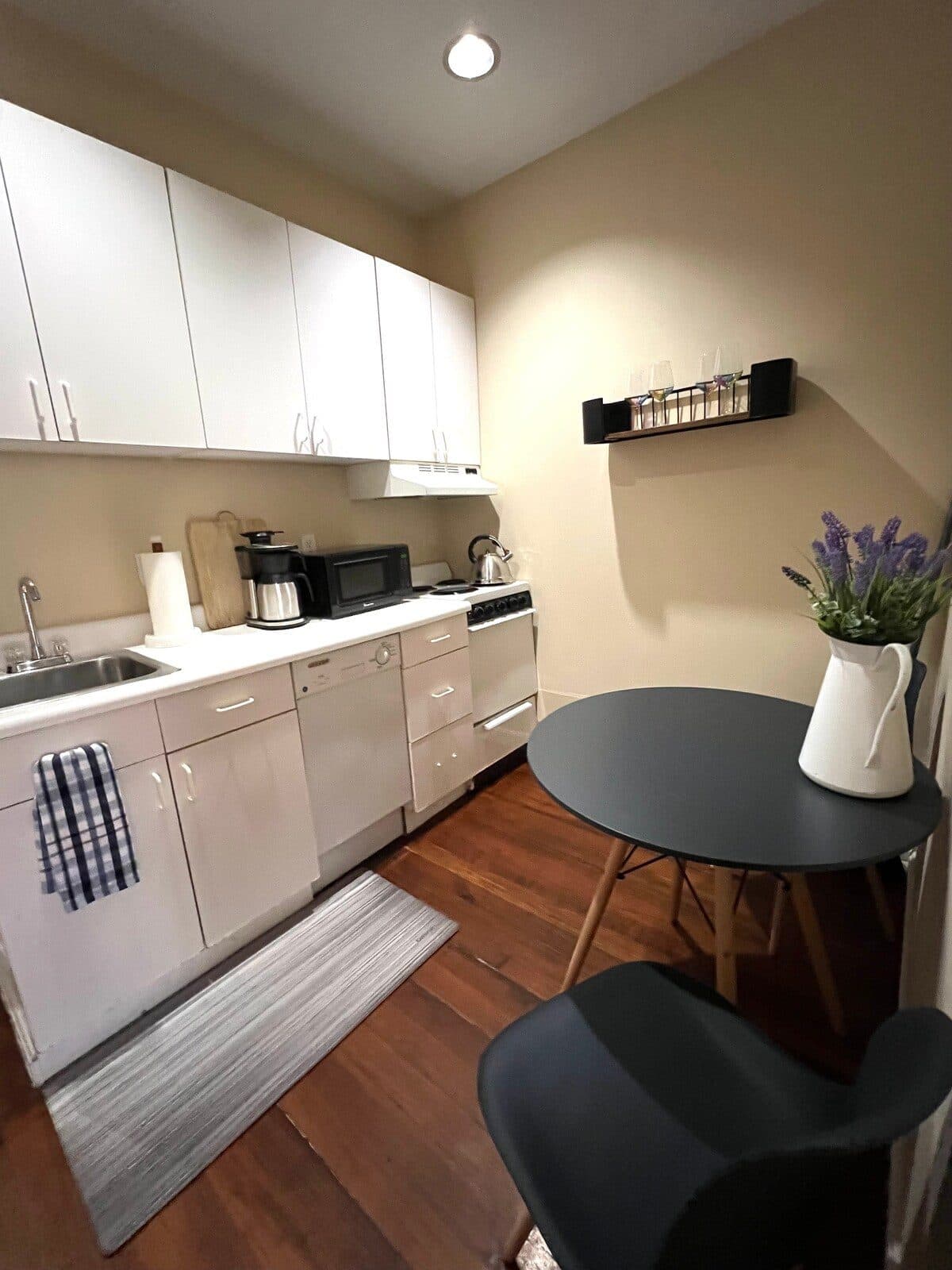 Lovely 4 Bedroom in Boston Beacon Hill 3