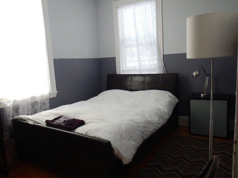 Authentic Boston, cozy room 2